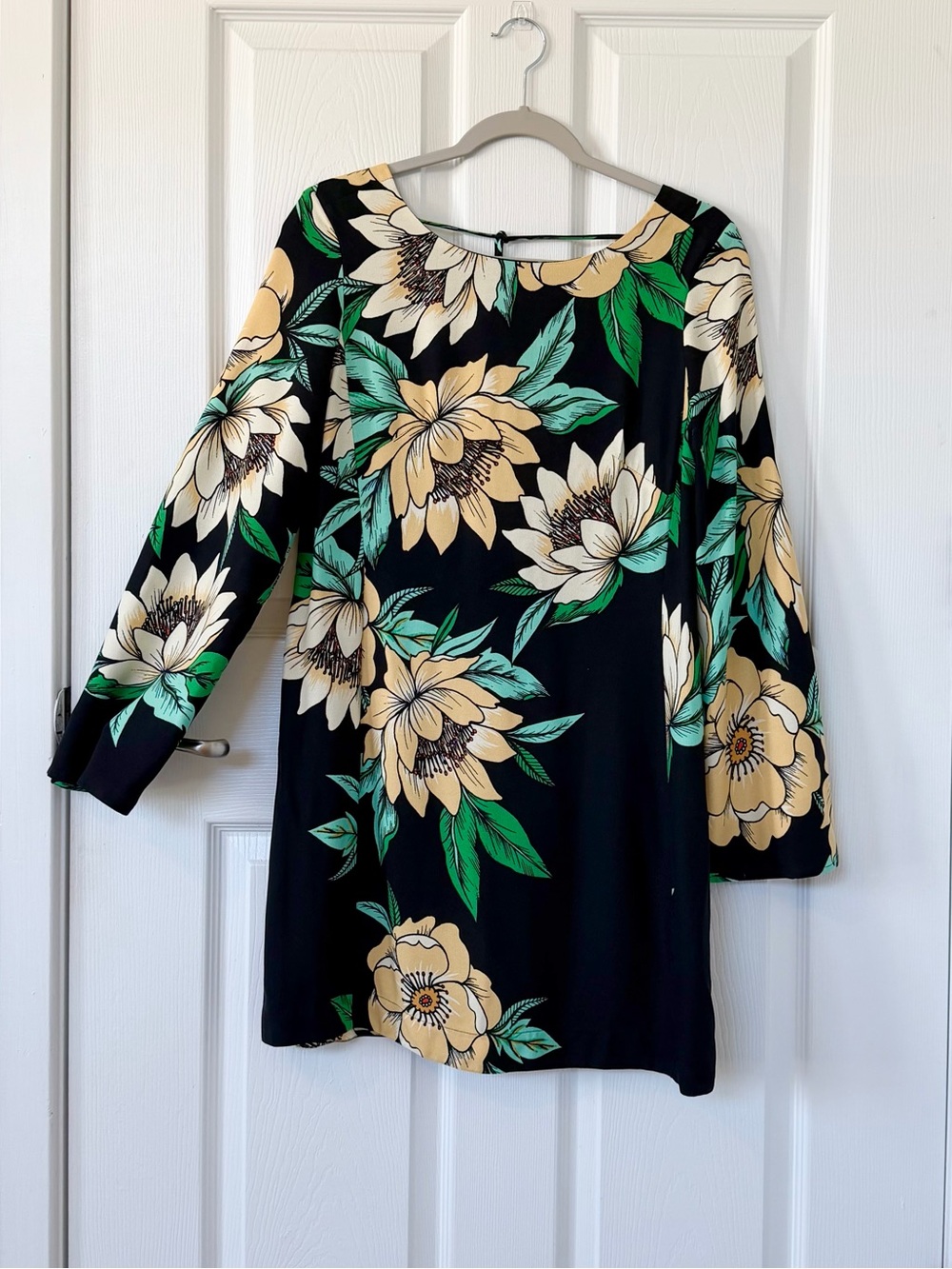FARM Rio Long Bell Sleeve Mini Dress with Low Tie Back in Tropical Floral Print - Picture 5 of 14
